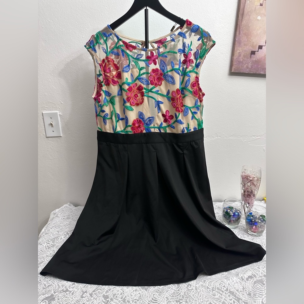 Floral Embroidered Midi Dress XXL New With Tags Elegant Party Occasion
